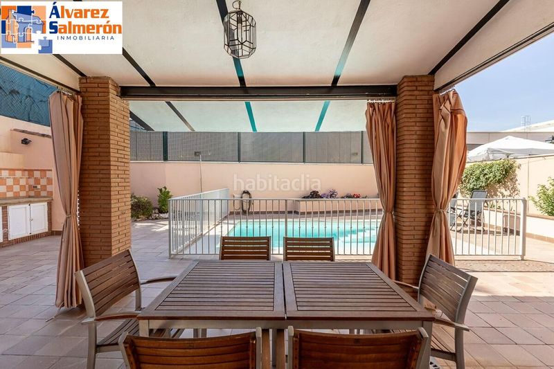 Foto b40eeb9f-4d9d-442f-956a-d6696f662bd9. Casa amb aparcament piscina a Huétor Vega