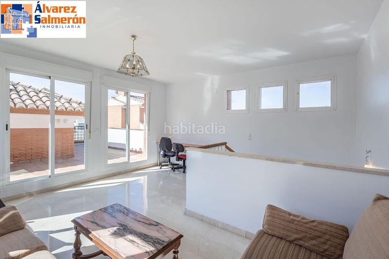Foto babf68f5-b032-46f6-b0c9-3eebced51441. Casa amb aparcament piscina a Huétor Vega