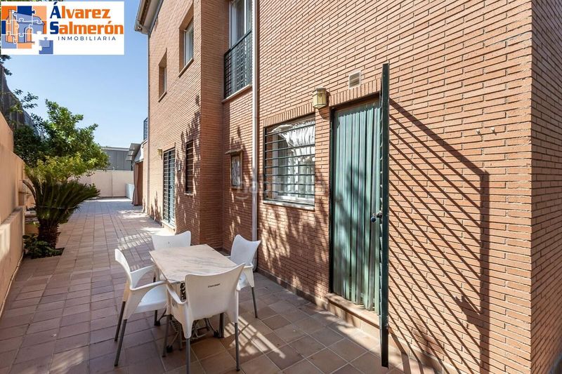 Foto eee673cc-1fad-4186-8627-3c105ff4c1fc. Casa amb aparcament piscina a Huétor Vega