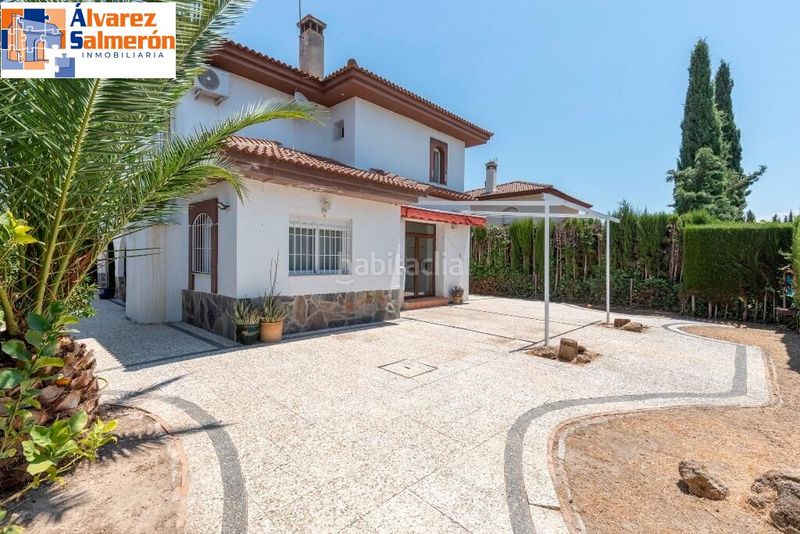 Foto 96a6a0dc-bf36-4062-80c2-3e893219a17a. Casa amb aparcament piscina a Albolote