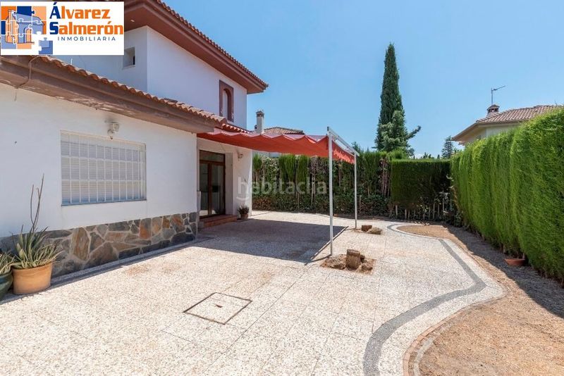Foto ad4bef1f-cd2d-4344-bc87-0a0a0347de20. Casa amb aparcament piscina a Albolote