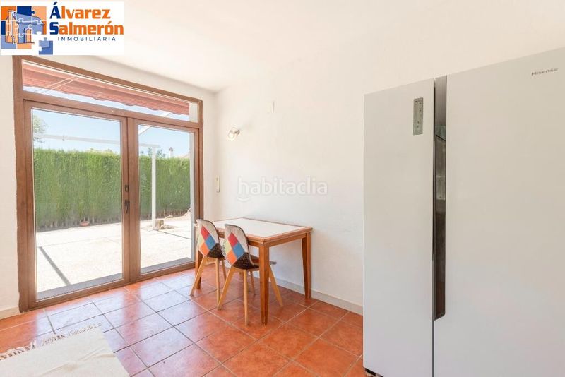 Foto d15e3688-38ac-4382-9fc6-9a956e18a8fa. Casa amb aparcament piscina a Albolote