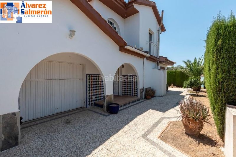 Foto d94a8bd3-30f4-472a-b92e-2bc2432e40fd. Casa amb aparcament piscina a Albolote