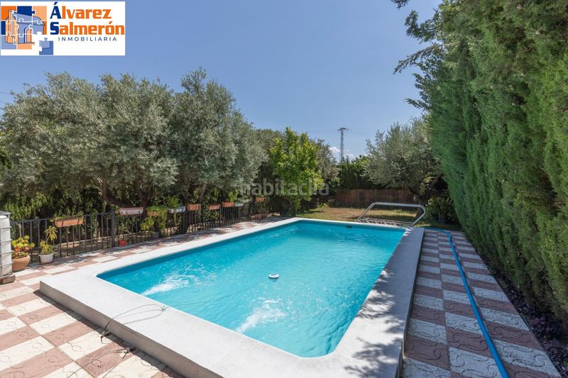 Foto f4f6ea9c-2dae-48ff-adde-56718120abac. Xalet amb calefacció aparcament piscina a Gójar