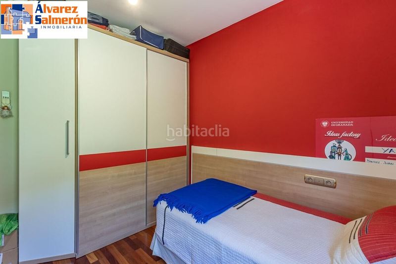 Foto af9fa0a4-f2a9-4c2b-a64c-439b7d326985. Xalet amb calefacció aparcament a Cervantes Granada