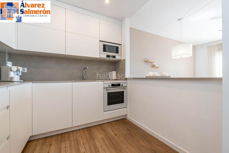 Foto 65dfea69-a99a-4995-bdba-c502f9b4596c. Apartament amb piscina a Punta La Mona Almuñécar