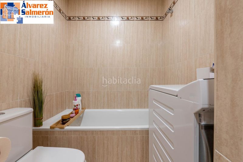 Foto 9b265c42-ed71-48d0-be03-ab03897550d6. Apartament amb piscina a Punta La Mona Almuñécar