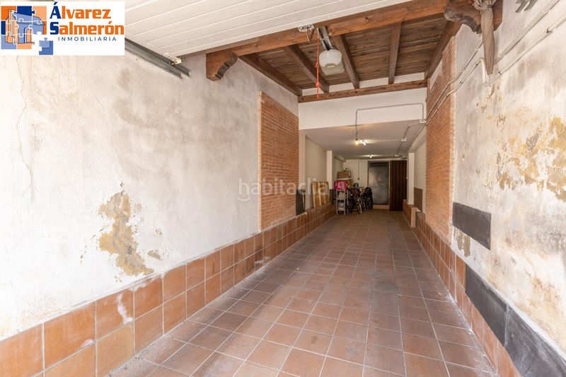 Foto 1067de1f-fec9-40d8-9723-a945cc87fc5d. Xalet amb calefacció aparcament piscina a La Zubia Ciudad Zubia (La)