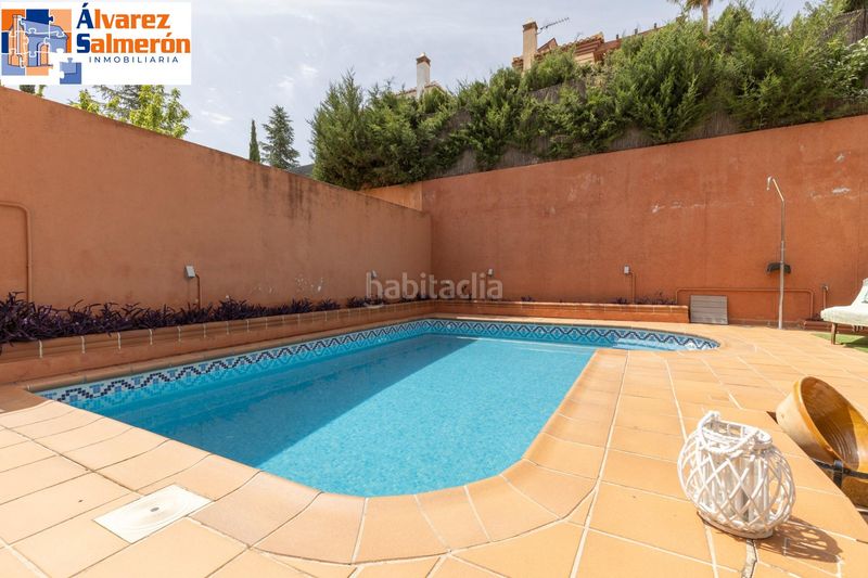 Foto 56eb8767-c840-4e17-aa02-1596fab1366c. Xalet amb calefacció aparcament piscina a La Zubia Ciudad Zubia (La)