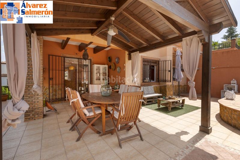 Foto e48a2767-e18f-435a-a80c-0f3c6279af0f. Xalet amb calefacció aparcament piscina a La Zubia Ciudad Zubia (La)