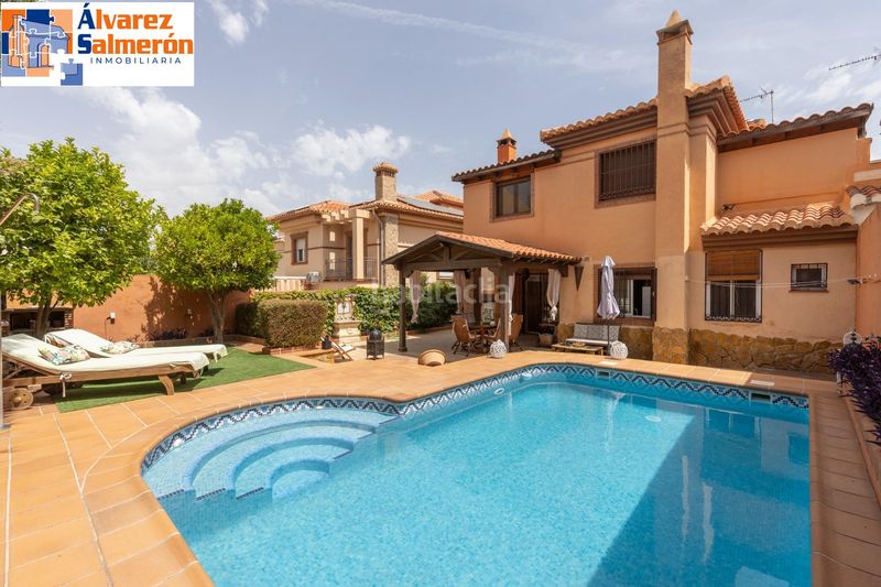 Foto fd1ea9a5-8af1-47b9-8b61-3355b59684a3. Xalet amb calefacció aparcament piscina a La Zubia Ciudad Zubia (La)