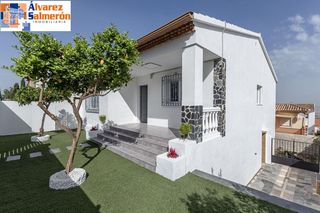 Casa  Calle harales. Casa en venta en monachil granada  amplia, luminosa y con gran p