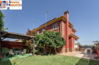 Casa aparellada  Carretera de la malaha. Chalet pareado en alhendín espacio, luz y una zona exterior que