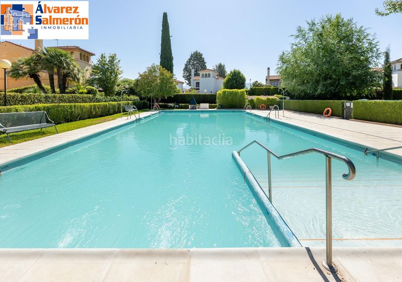 Foto efdac351-fff6-4406-b39a-d71258e78d3c. Xalet amb calefacció piscina a Albolote