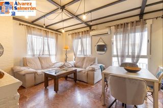 Casa adossada a Joaquina Eguaras