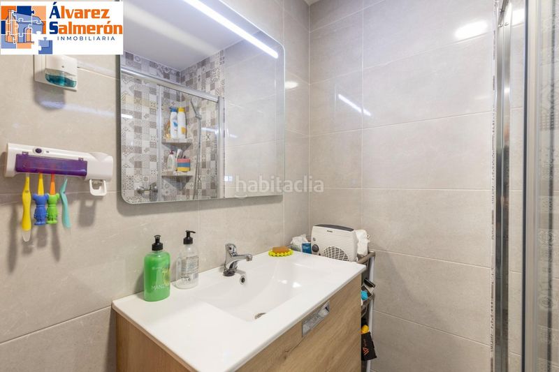 Foto b9bb596b-a03c-48a8-8652-da0afa4e04ff. Pis a Barrio de Zaidín Granada