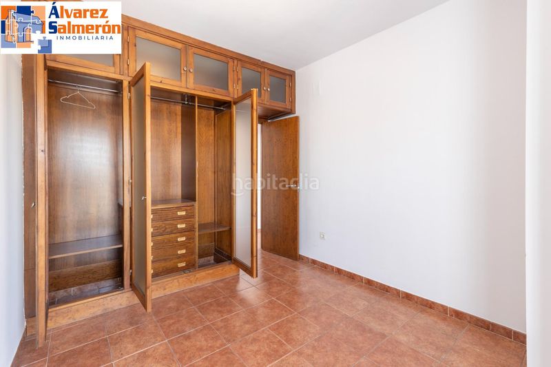 Foto 020189e3-55a2-4c1f-be21-ff4eec340b01. Triplex with parking in Cájar