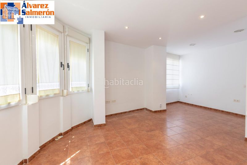 Foto 02d4708e-9d88-48d5-9b19-29bd224ac8dd. Triplex with parking in Cájar