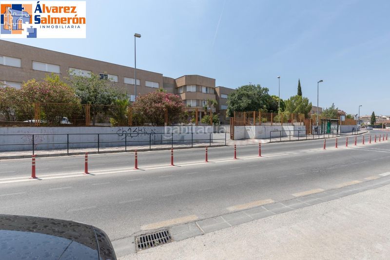 Foto 9a34b37c-ab90-4b75-80bf-b4a1636dde73. Triplex with parking in Cájar