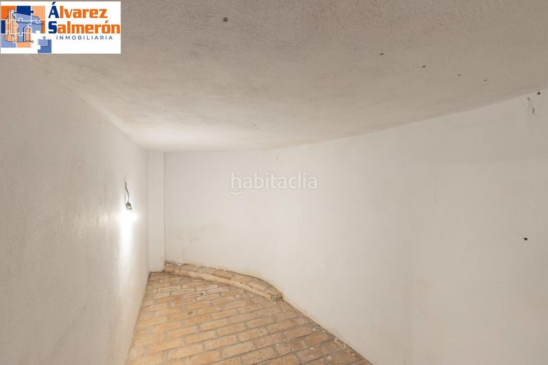 Foto bd068693-64e4-4064-8d36-d258749aa46d. Triplex with parking in Cájar