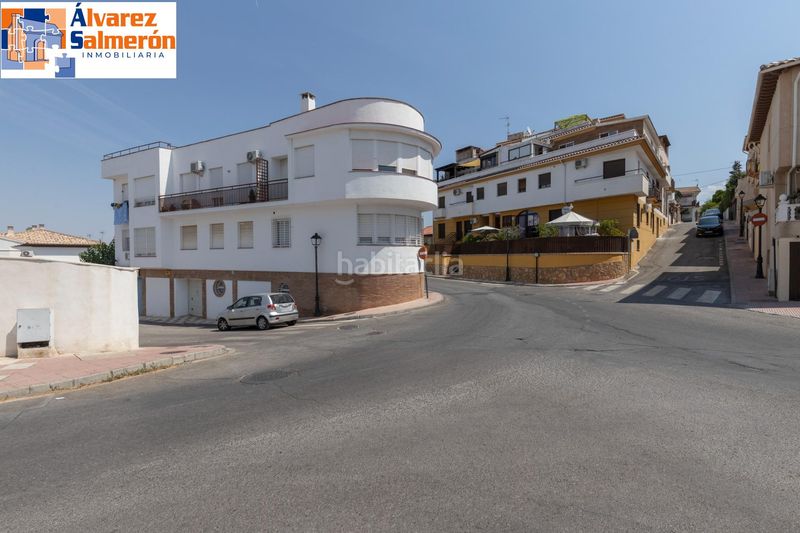 Foto c769b939-348d-4cee-bdf0-5ca772ef53fb. Triplex with parking in Cájar