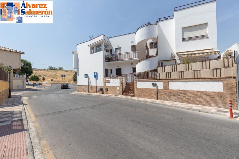 Foto d02b9338-85ac-4e3c-bb9d-58c3274a97a0. Triplex with parking in Cájar