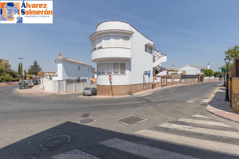 Foto fca44208-bb6e-483f-b3b1-a95f056ee1c2. Triplex with parking in Cájar