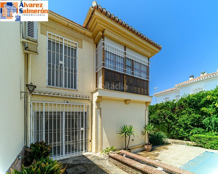 Foto a7636dd6-8207-49e1-81ec-e3255e117d8c. Xalet amb aparcament piscina a Albolote