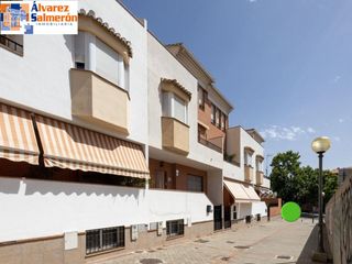 Casa a Cervantes. Espectacular vivienda adosada de 4 dormitorios con sótano, terra