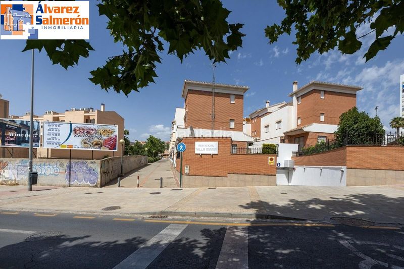 Foto c9519af3-4e76-4b02-b282-e9f96c602a2d. Casa amb calefacció aparcament a Cervantes Granada