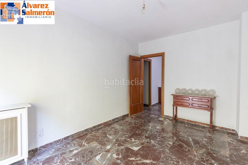 Foto babbb7aa-8366-4e5b-9e23-02f3c1011e4d. Pis amb calefacció aparcament a Fígares Granada