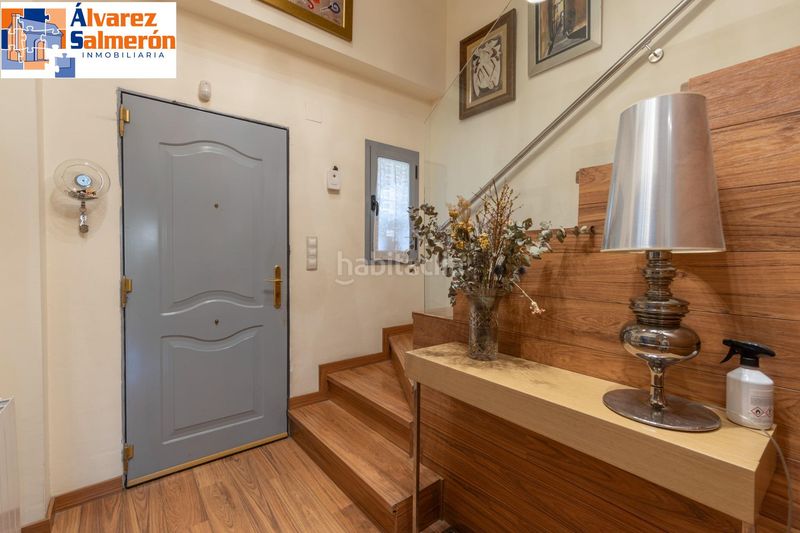 Foto bfa04c95-792a-4b12-9b11-5e0706b86a67. Casa pareada exclusividad, diseño y calidad... en una espectacular unifamiliar pareada en carretera de la sierra. en Granada