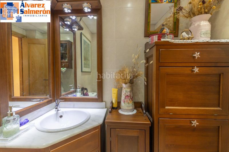 Foto e2ae848a-2ba3-4698-9541-90cc0241d456. Casa pareada exclusividad, diseño y calidad... en una espectacular unifamiliar pareada en carretera de la sierra. en Granada