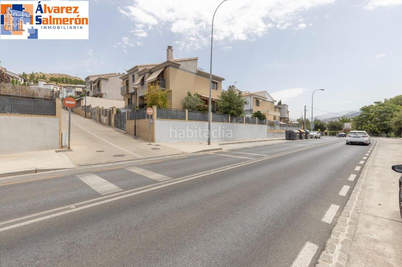 Foto e3d2c8fc-af51-4827-b3bb-75ce0e3d1d56. Casa pareada exclusividad, diseño y calidad... en una espectacular unifamiliar pareada en carretera de la sierra. en Granada