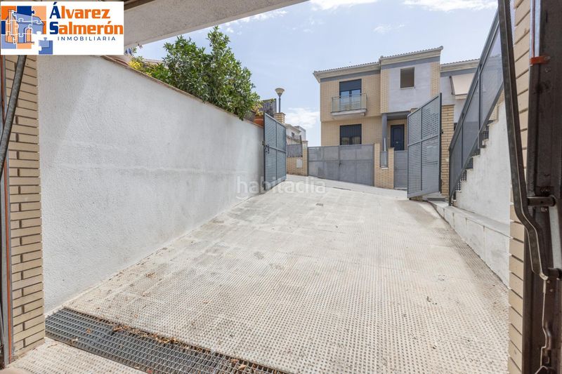 Foto ebc35f5e-5aa1-44fc-88c2-0c7a1776b217. Casa pareada exclusividad, diseño y calidad... en una espectacular unifamiliar pareada en carretera de la sierra. en Granada
