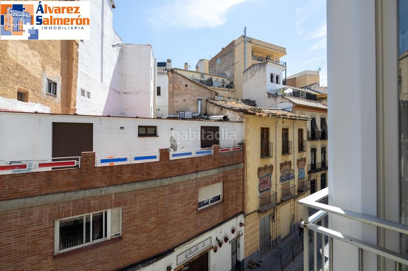 Foto 5d550b4f-13d3-4de5-b3d9-32851212b09b. Pis amb calefacció a Centro - Sagrario Granada