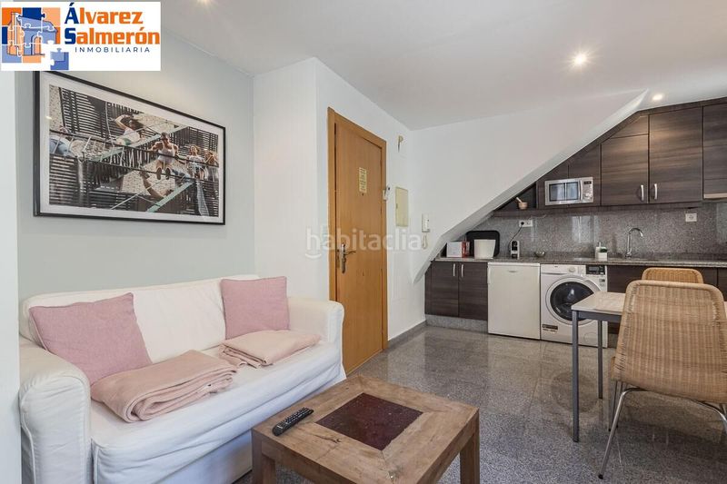 Foto 1a4a74da-fdce-4604-8036-236b37546ba5. Edifici a Dílar