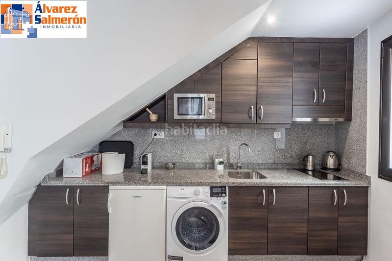 Foto a28d0b25-8be0-4b7d-a0c8-9473d629fff2. Edifici a Dílar