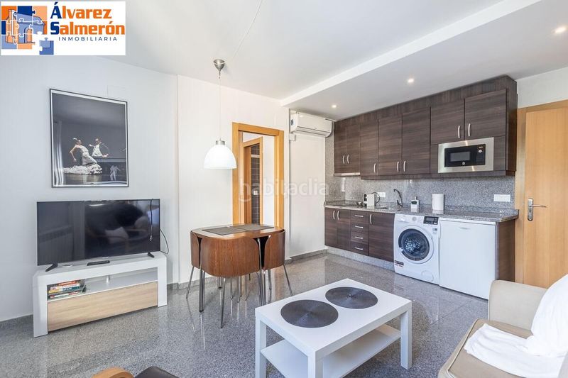 Foto a44e1364-2144-4f39-8f1d-0147da94f6dd. Edifici a Dílar