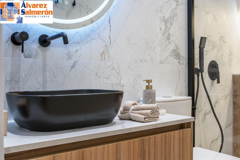 Foto 494a5eb4-933a-40e8-9635-61dde9171449. Planta baixa amb aparcament piscina a San Ildefonso Granada