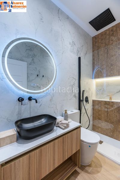 Foto 845b6c4d-babe-4c7b-8a7b-adf958463589. Planta baixa amb aparcament piscina a San Ildefonso Granada