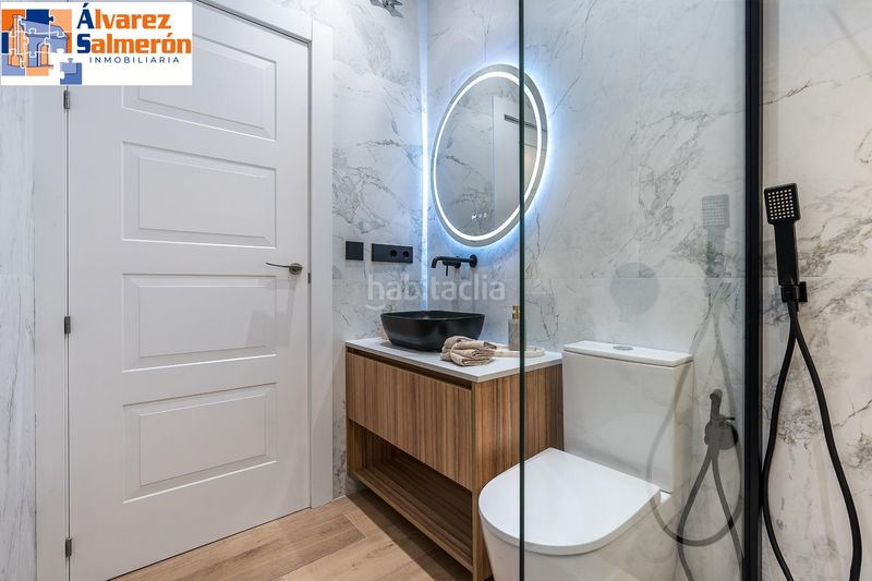 Foto e0bb9c3d-7011-45b1-b1f7-12bdc4e3c989. Planta baixa amb aparcament piscina a San Ildefonso Granada