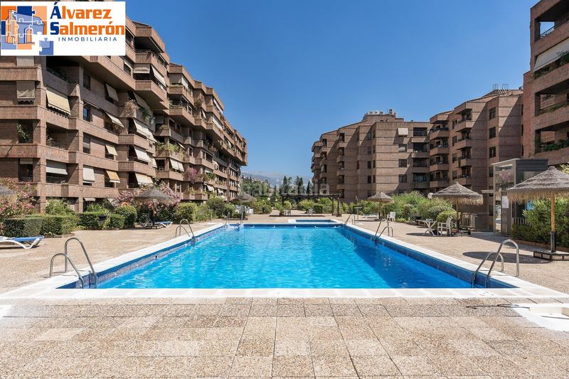 Foto 0ed87d0f-3ad1-4bcf-9625-2918efc14728. Planta baixa amb aparcament piscina a San Ildefonso Granada