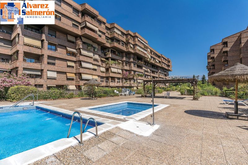 Foto d6ddefda-da58-457d-b6d4-2d3e3fcfbd29. Planta baixa amb aparcament piscina a San Ildefonso Granada