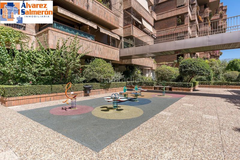Foto fa6fa07b-53b9-40ca-b37a-8860767481b4. Planta baixa amb aparcament piscina a San Ildefonso Granada