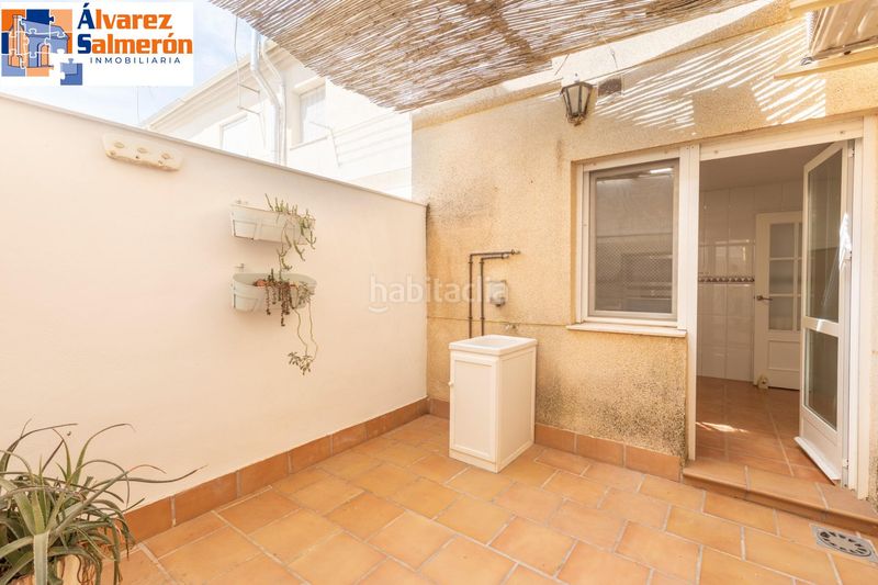 Foto b1a85306-b95f-4d4e-b0aa-4800516ced53. Casa adossada amb calefacció aparcament piscina a Santa Fe