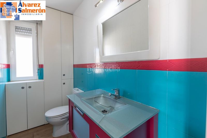 Foto cc1aa57c-7e2c-4e40-8af7-dd10b48845fc. Casa adossada amb calefacció aparcament piscina a Santa Fe