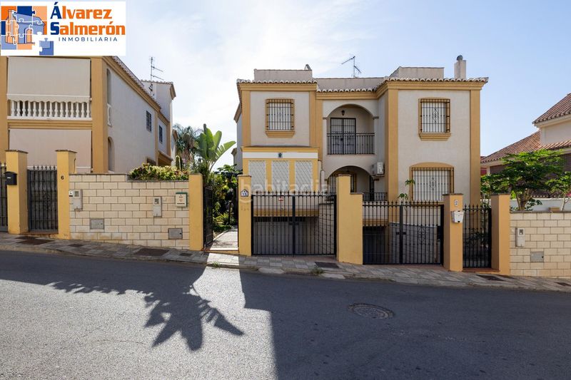 Foto 5fec93f4-f571-43a7-a790-3fd6f38d6e61. Casa adossada amb calefacció aparcament a Motril ciudad Motril