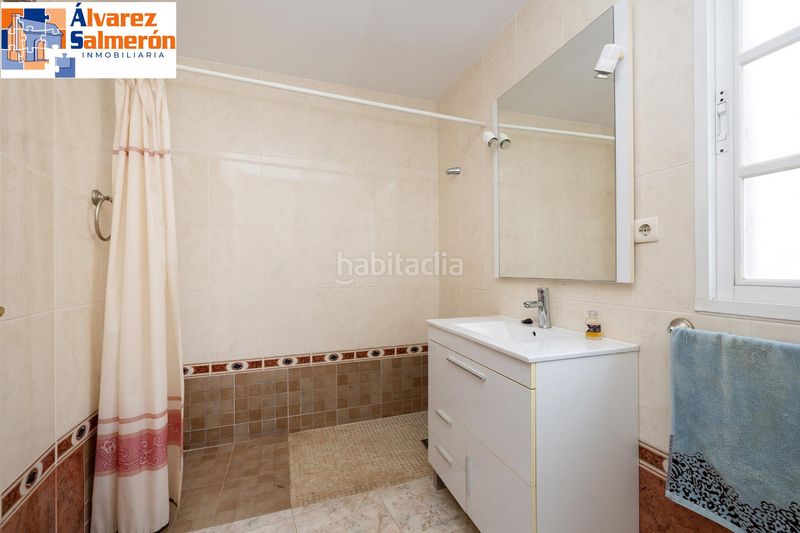 Foto bb4f973c-d9d1-452a-a123-d078477f381e. Casa adossada amb calefacció aparcament a Motril ciudad Motril