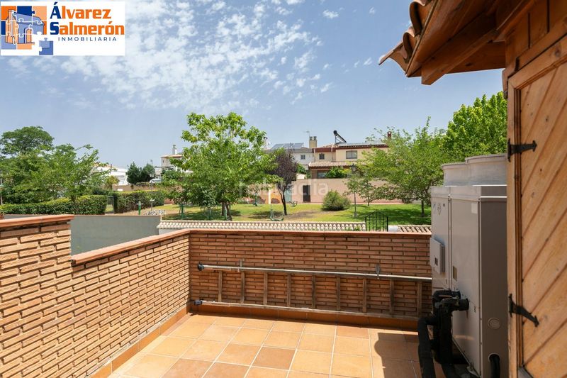 Foto 86bb4b5b-ba5b-4bc3-a1c8-cf8e5b196991. Casa aparellada amb aparcament piscina a Ogíjares